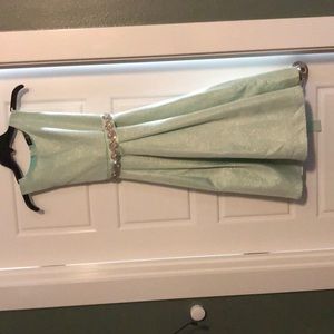 Girls size 12 dress. Cute for Easter or Wedding